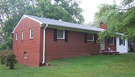 Quiet country setting with large yard in Kernersville, NC (Photo 1 of 4)