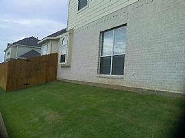 Beautiful 5 BDRM, 4 Bath, + 3 Car Garage in Fort Worth, TX (Photo 3 of 6)