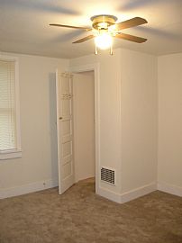 Single Family Home  in Hellertown, PA (Photo 1 of 6)