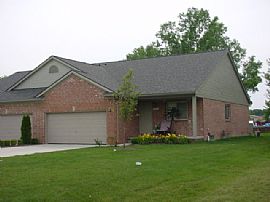 Chesterfield Three Bedroom Duplex in Chesterfield Township, MI