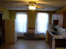 Spacious Apartments for Rent in Waterbury, CT (Photo 6 of 6)