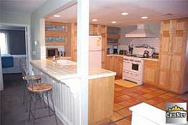 Woodland Hills Home for rent in Woodland Hills, CA (Photo 3 of 6)