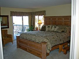 Elegant Tuscany Hills View Home in Lake Elsinore, CA (Photo 5 of 6)