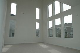 Beautiful NEW DUPLEX  3BR / 2.5 BA  in Elgin, IL (Photo 2 of 4)