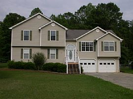 Four Bedrooms, Huge, Level Backyard in Canton, GA