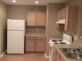 ROOMS FOR RENT!!! ONLY $525 EACH! WOW! in Atlanta, GA (Photo 3 of 6)