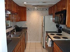 Beautifully Furnished Condo For Lease in Dallas, TX