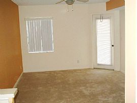 Beautiful 2 Beds/2 Baths in Summerbreeze in Sunrise, FL (Photo 5 of 6)
