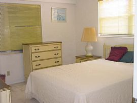 Boca Century Village Two bedroom condo in Boca Raton, FL (Photo 4 of 6)