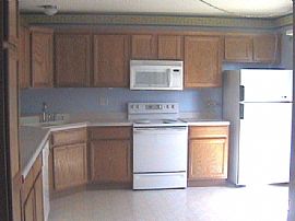 Beautiful Ankeny Townhome in Ankeny, IA (Photo 2 of 6)