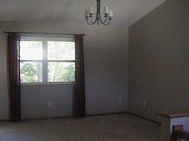 Beautiful Ankeny Townhome in Ankeny, IA (Photo 3 of 6)