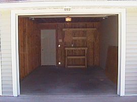 Beautiful Ankeny Townhome in Ankeny, IA (Photo 4 of 6)