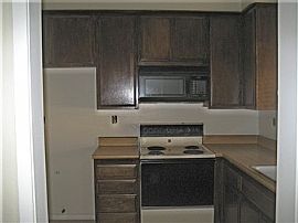 Monterey Hills Condominium in Los Angeles, CA (Photo 6 of 6)