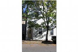 Spacious 2 bed condo, finished basement. in Boston, MA