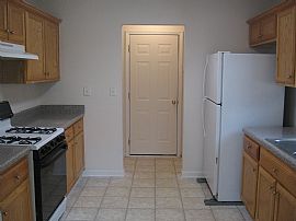 Beautiful 3/2 Ranch in Quiet Neighborhoo in Jonesboro, GA (Photo 4 of 6)