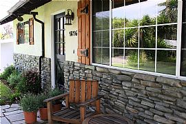 super CHARMING home@end of private road! in Vista, CA