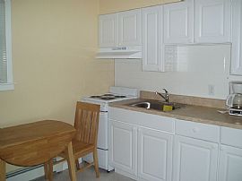 Studio Apartment For Rent in Lake Grove, NY