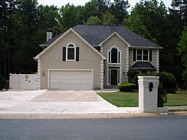 Beautiful European Stucco Home in Loganville, GA