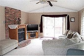 Partially furnished beautiful home in Garden City, MI (Photo 3 of 6)