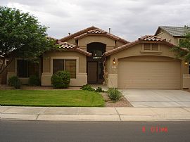 Beutiful home in Johnson Ranch in Queen Creek, AZ