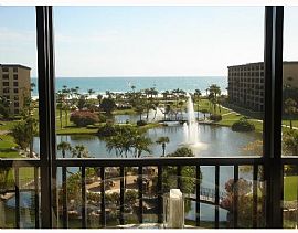 Gulf & Bay Luxury Condo in Siesta Key, FL