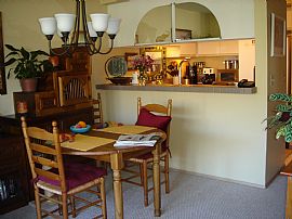 Seattle Townhouse Queen Anne in Seattle, WA (Photo 4 of 5)