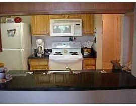 Las Palmas Luxury Condo in Sarasota, FL (Photo 3 of 4)