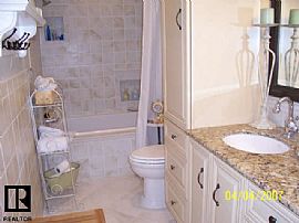 PALM HARBOR, FL $1,650 BIG 3B/3B in Palm Harbor, FL (Photo 4 of 6)