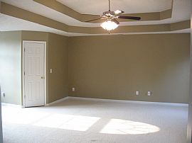 Elegant 5/2.5 Home in Great Community in Hampton, GA (Photo 4 of 6)