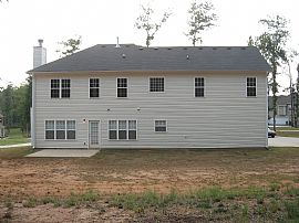 Elegant 5/2.5 Home in Great Community in Hampton, GA (Photo 5 of 6)