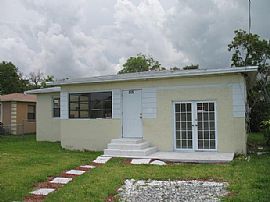 FULLY RENOVATED in Dania Beach, FL
