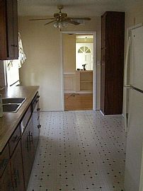 School and store close 3 bedroom home in Santa Ana, CA (Photo 3 of 6)