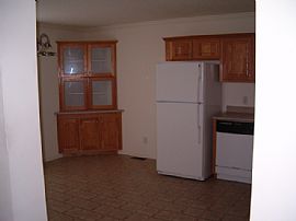 3BR HOUSE NEAR NORTH MYRTLE BEACH in Little River, SC (Photo 3 of 6)