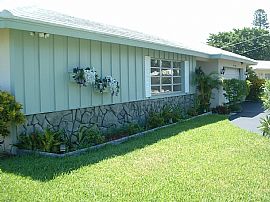 Beautiful Waterfront Pool Home in Boynton Beach, FL
