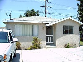 BACK HOUSE OF 2 ON ONE LOT in South Gate, CA