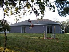 Brand new lakefront home to rent in New Port Richey, FL (Photo 2 of 6)
