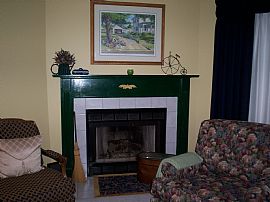 Charming 2 Bedroom Itasca Townhouse in Itasca, IL (Photo 5 of 5)