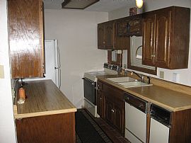 2+bdrm twnhouse very bright, safe area in Lake Saint Louis, MO