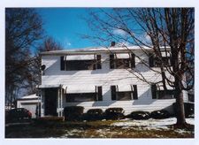 Large 3BR Residential Neighbrhd Cent AC in Cuyahoga Falls, OH