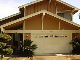 BEAUTIFUL TUSTIN MEADOWS HOME  in Tustin, CA