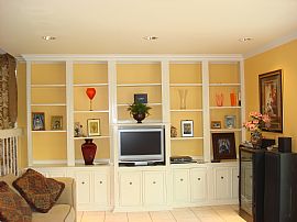 BEAUTIFUL TUSTIN MEADOWS HOME  in Tustin, CA (Photo 4 of 6)