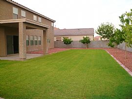 BIG, BIG Bedrooms over 3900 total sf in Phoenix, AZ (Photo 3 of 6)