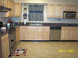 Luxurious Updated Home on a Private Lot  in Elkview, WV (Photo 2 of 5)