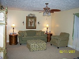 Luxurious Updated Home on a Private Lot  in Elkview, WV (Photo 4 of 5)