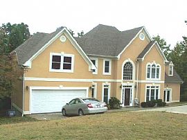 Beautiful Home in Stoneoak Pointe in Marietta, GA