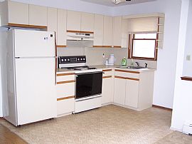 Lake Grove - 2 BR Duplex in Lake Grove, NY (Photo 2 of 6)