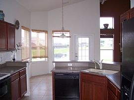 Beautiful lake front property in Winter Springs, FL (Photo 4 of 6)