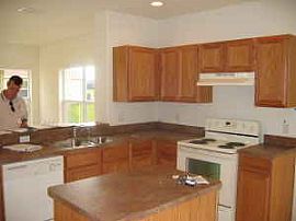 4br - 4 Bed 2.5 Bath Remington Golf Comm in Kissimmee, FL (Photo 3 of 4)