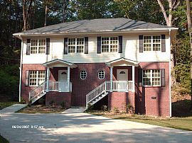 4 Bedrooms 2.5 Bath 2 story Duplex in Atlanta, GA