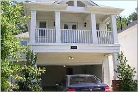 Mud Isl Home w/ bkyrd leading to harbor in Memphis, TN